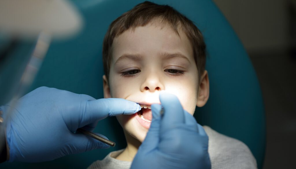 Inspection of the child's teeth